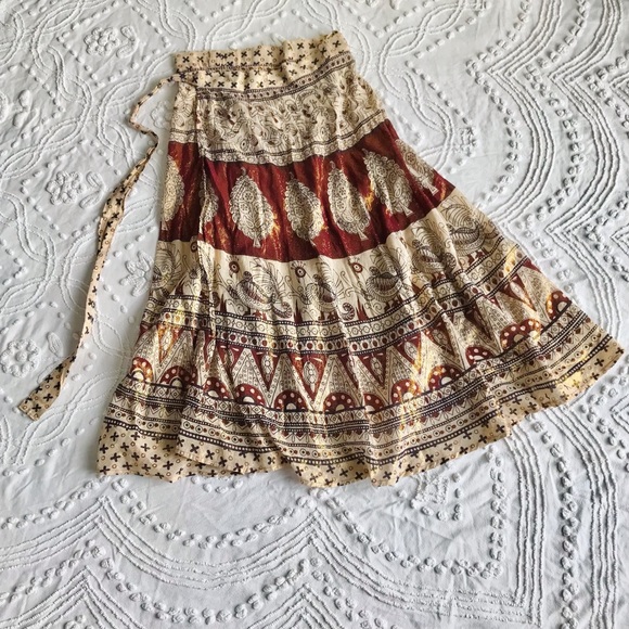 Vintage 70’s boho lurex wrap skirt - Picture 7 of 9